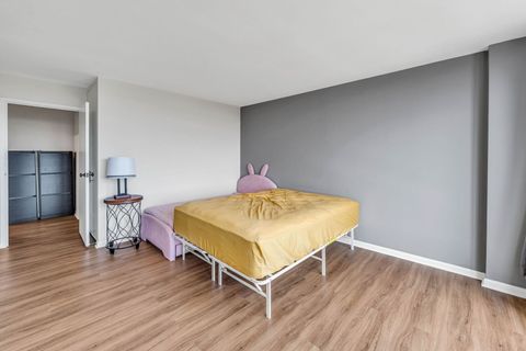 Tiny photo for 5445 N Sheridan Road #712, Chicago, IL 60640 (MLS # 12484470)