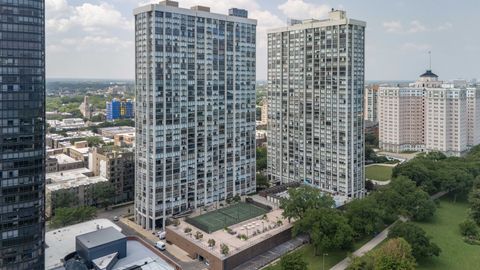 Photo of 5445 N Sheridan Road #712, Chicago, IL 60640 (MLS # 12484470)