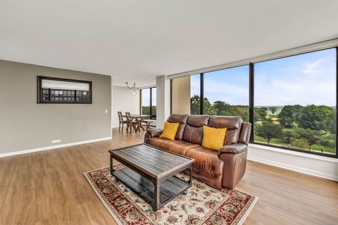 Tiny photo for 5445 N Sheridan Road #712, Chicago, IL 60640 (MLS # 12484470)