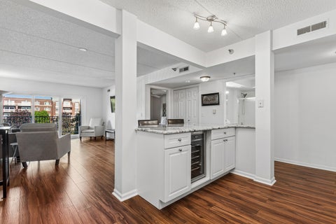 Tiny photo for 7011 W Touhy Avenue #310, Niles, IL 60714 (MLS # 12723530)