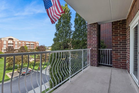 Tiny photo for 7011 W Touhy Avenue #310, Niles, IL 60714 (MLS # 12723530)