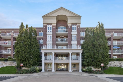 Tiny photo for 7011 W Touhy Avenue #310, Niles, IL 60714 (MLS # 12723530)
