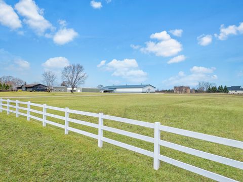 Tiny photo for 27802 N Owens Road, Mundelein, IL 60060 (MLS # 12493675)