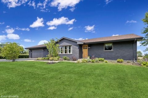 Tiny photo for 27802 N Owens Road, Mundelein, IL 60060 (MLS # 12493675)