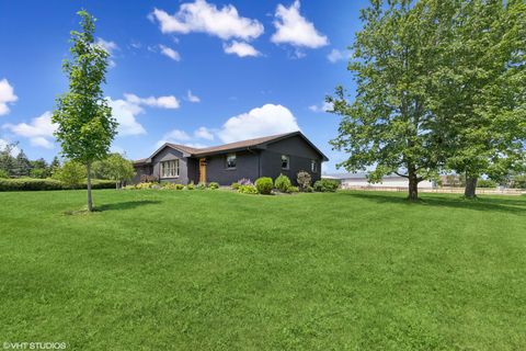 Tiny photo for 27802 N Owens Road, Mundelein, IL 60060 (MLS # 12493675)