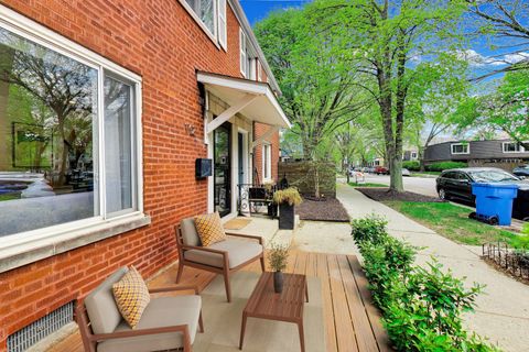 Tiny photo for 1702 W Belle Plaine Avenue, Chicago, IL 60613 (MLS # 12589765)