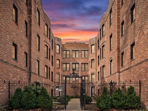 134 Clyde Avenue 3W Evanston IL 60202