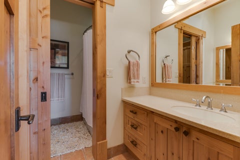 Tiny photo for Bloomington, IL 61701 (MLS # 12582304)