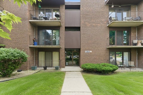 Photo of 12823 S Kenneth Avenue #C3, Alsip, IL 60803 (MLS # 12714997)