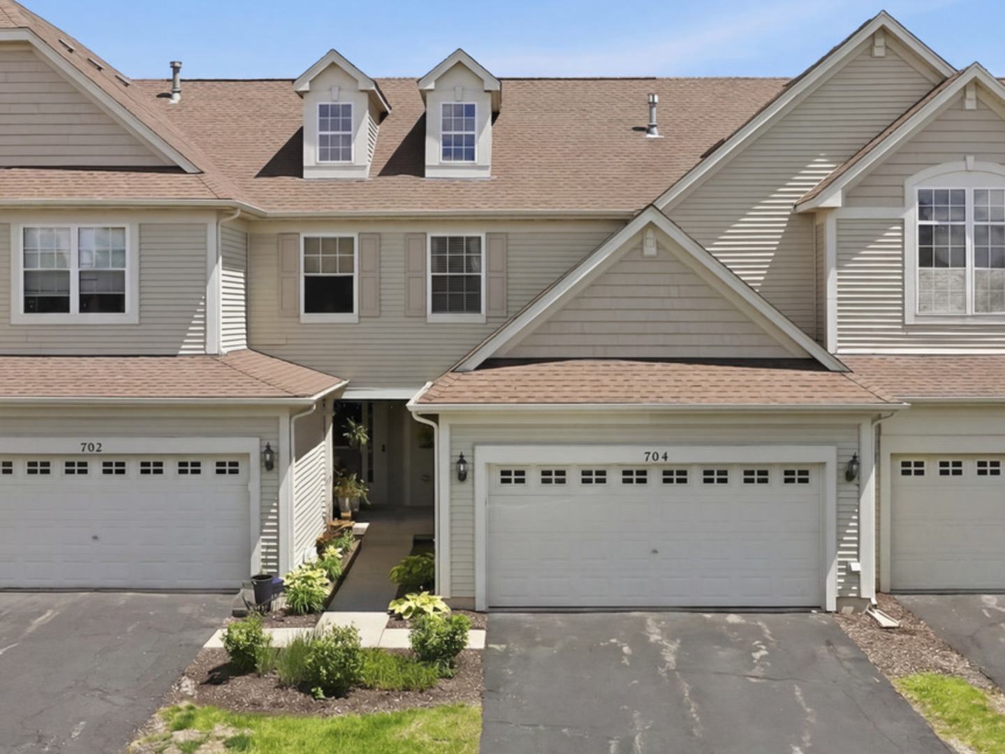 704 Amherst Drive