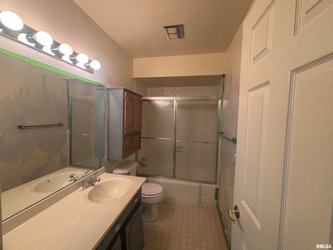 Tiny photo for 920 17TH Street #28, Moline, IL 61265 (MLS # 12739117)