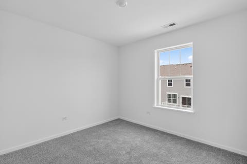 Tiny photo for 331 Settlers Place, West Dundee, IL 60118 (MLS # 12624873)