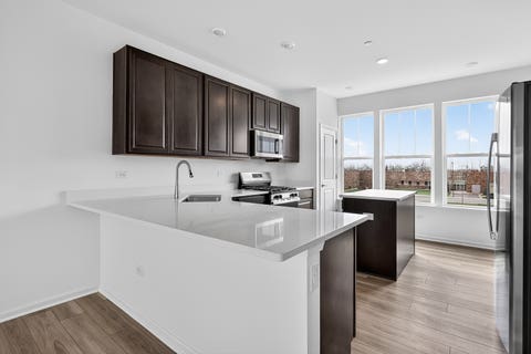 Tiny photo for 331 Settlers Place, West Dundee, IL 60118 (MLS # 12624873)
