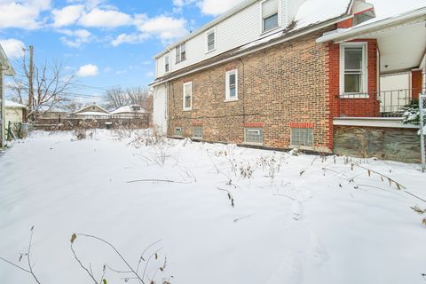 Tiny photo for 8626 S Kingston Avenue, Chicago, IL 60617 (MLS # 12519087)