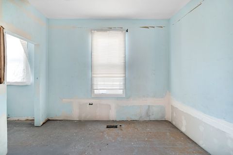 Tiny photo for 8626 S Kingston Avenue, Chicago, IL 60617 (MLS # 12519087)