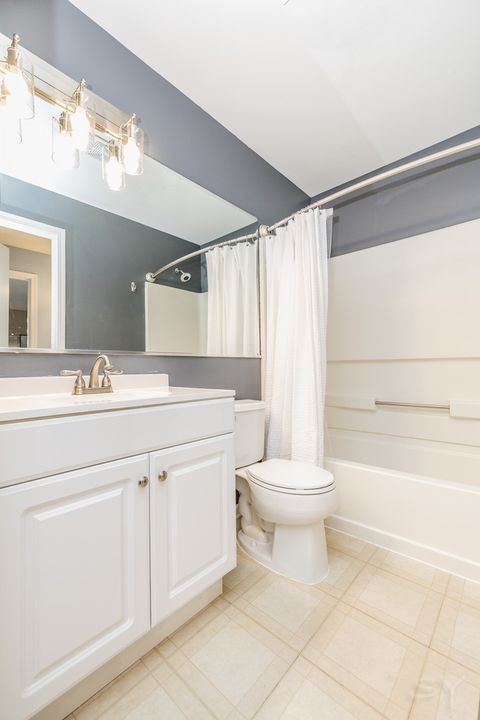 Tiny photo for 36 Arboretum Drive, Lombard, IL 60148 (MLS # 12610747)