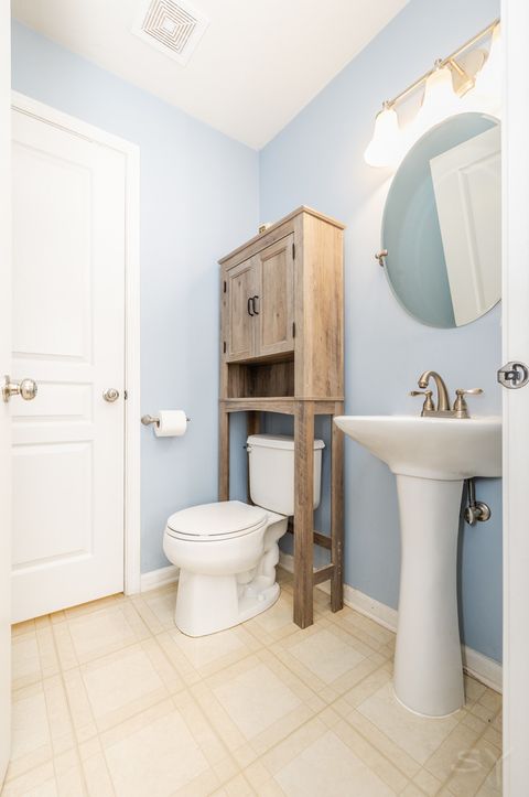 Tiny photo for 36 Arboretum Drive, Lombard, IL 60148 (MLS # 12610747)