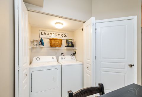 Tiny photo for 36 Arboretum Drive, Lombard, IL 60148 (MLS # 12610747)