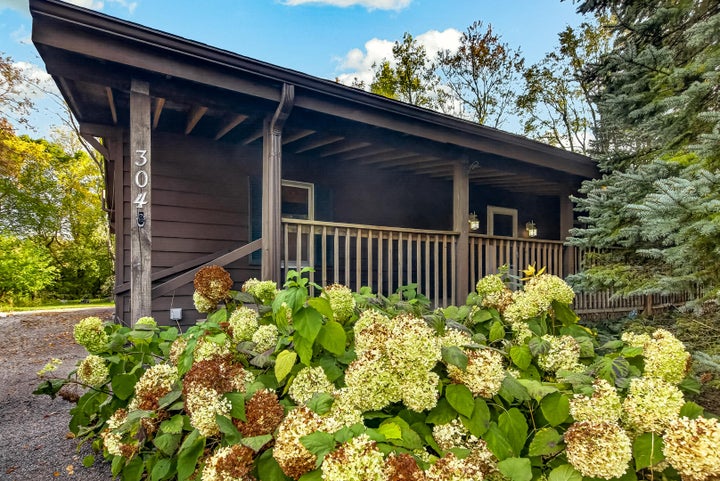 Photo 1 of 58 — 304 PICADILLY Drive SE, Poplar Grove, IL 61065