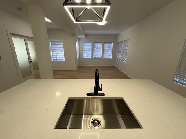 7717 N Sheridan Road 2F