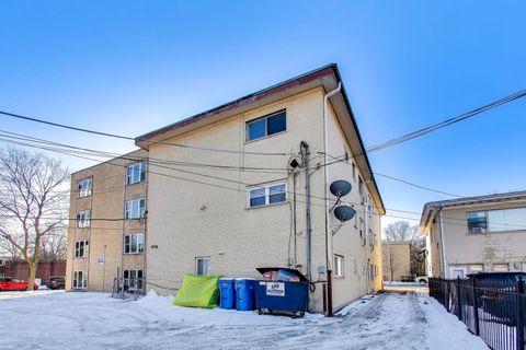 Tiny photo for 306 Chicago Avenue #3N, Oak Park, IL 60302 (MLS # 12561341)