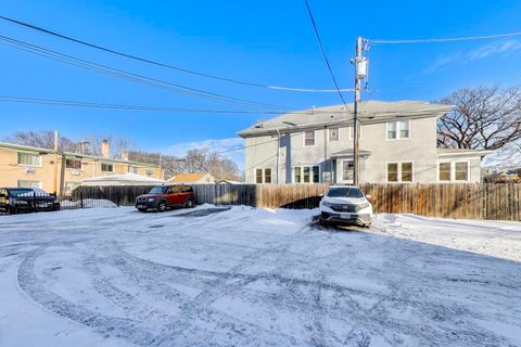 Tiny photo for 306 Chicago Avenue #3N, Oak Park, IL 60302 (MLS # 12561341)