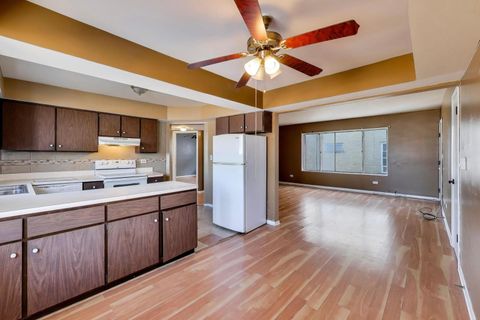 Tiny photo for 306 Chicago Avenue #3N, Oak Park, IL 60302 (MLS # 12561341)