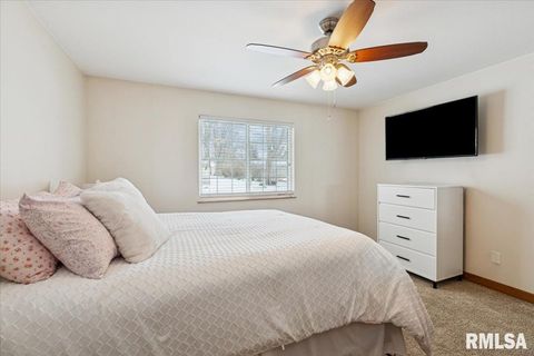 Tiny photo for 116 W PINEHURST Street, Eldridge, IA 52748 (MLS # QC4269944)