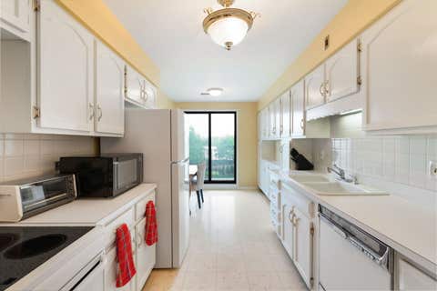 Tiny photo for 4601 W Touhy Avenue #408, Lincolnwood, IL 60712 (MLS # 12701717)