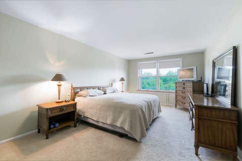 Tiny photo for 4601 W Touhy Avenue #408, Lincolnwood, IL 60712 (MLS # 12701717)