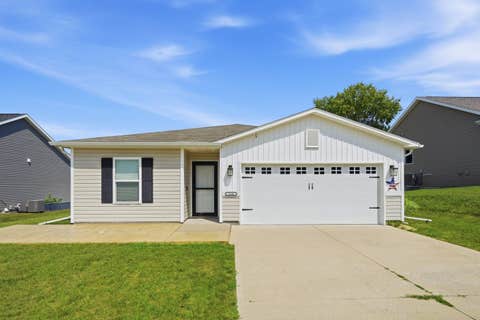 Photo of 214 14th Avenue, De Witt, IA 52742 (MLS # 12718991)
