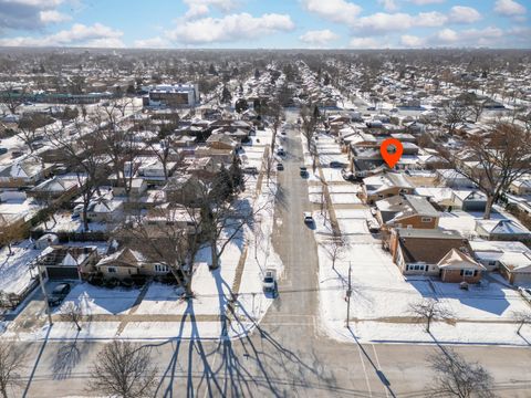 Tiny photo for 8832 Osceola Avenue, Morton Grove, IL 60053 (MLS # 12551415)