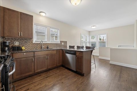 Tiny photo for 2952 N Mobile Avenue, Chicago, IL 60634 (MLS # 12637265)