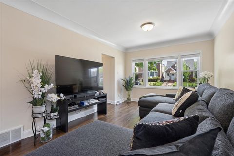 Tiny photo for 2952 N Mobile Avenue, Chicago, IL 60634 (MLS # 12637265)