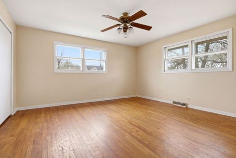 Tiny photo for 155 E Madison Street, Elmhurst, IL 60126 (MLS # 12618801)