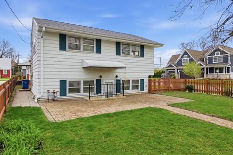 Tiny photo for 155 E Madison Street, Elmhurst, IL 60126 (MLS # 12618801)