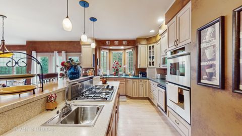 Tiny photo for 1527 Lexington Circle, Schaumburg, IL 60173 (MLS # 12587962)