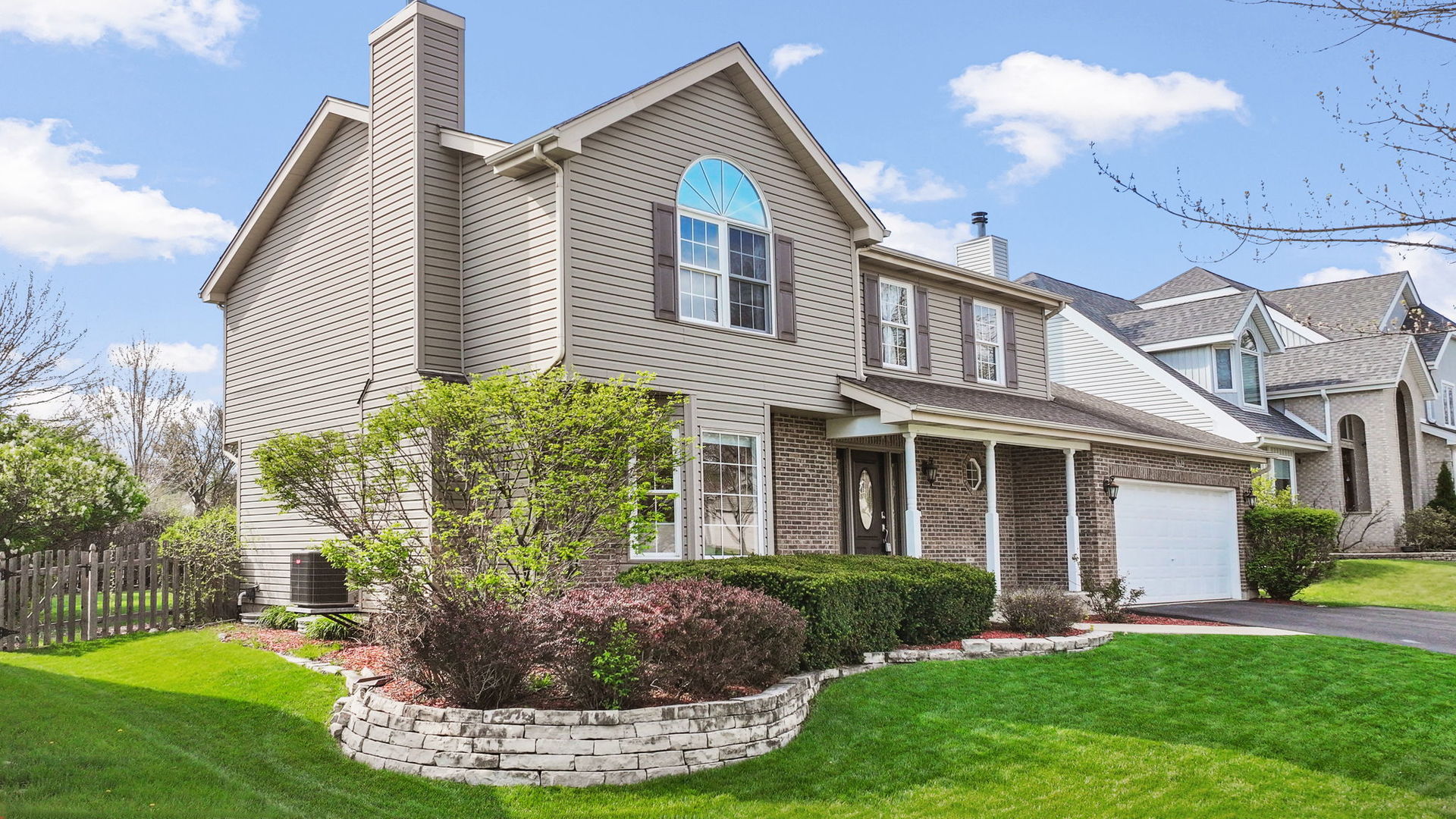 892 Somerset Drive