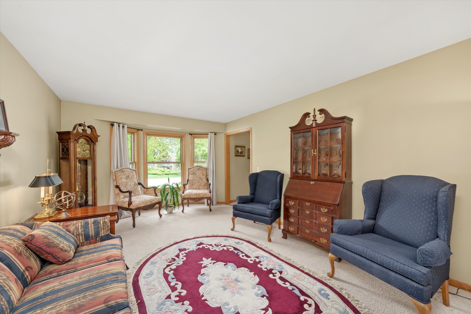 1240 Country Lane