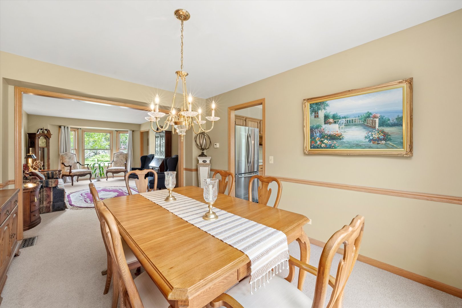 1240 Country Lane