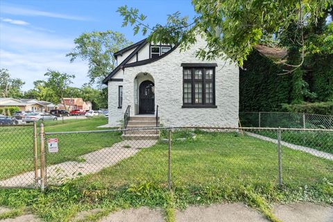 Tiny photo for 28 E 157th Street, Harvey, IL 60426 (MLS # 12514858)