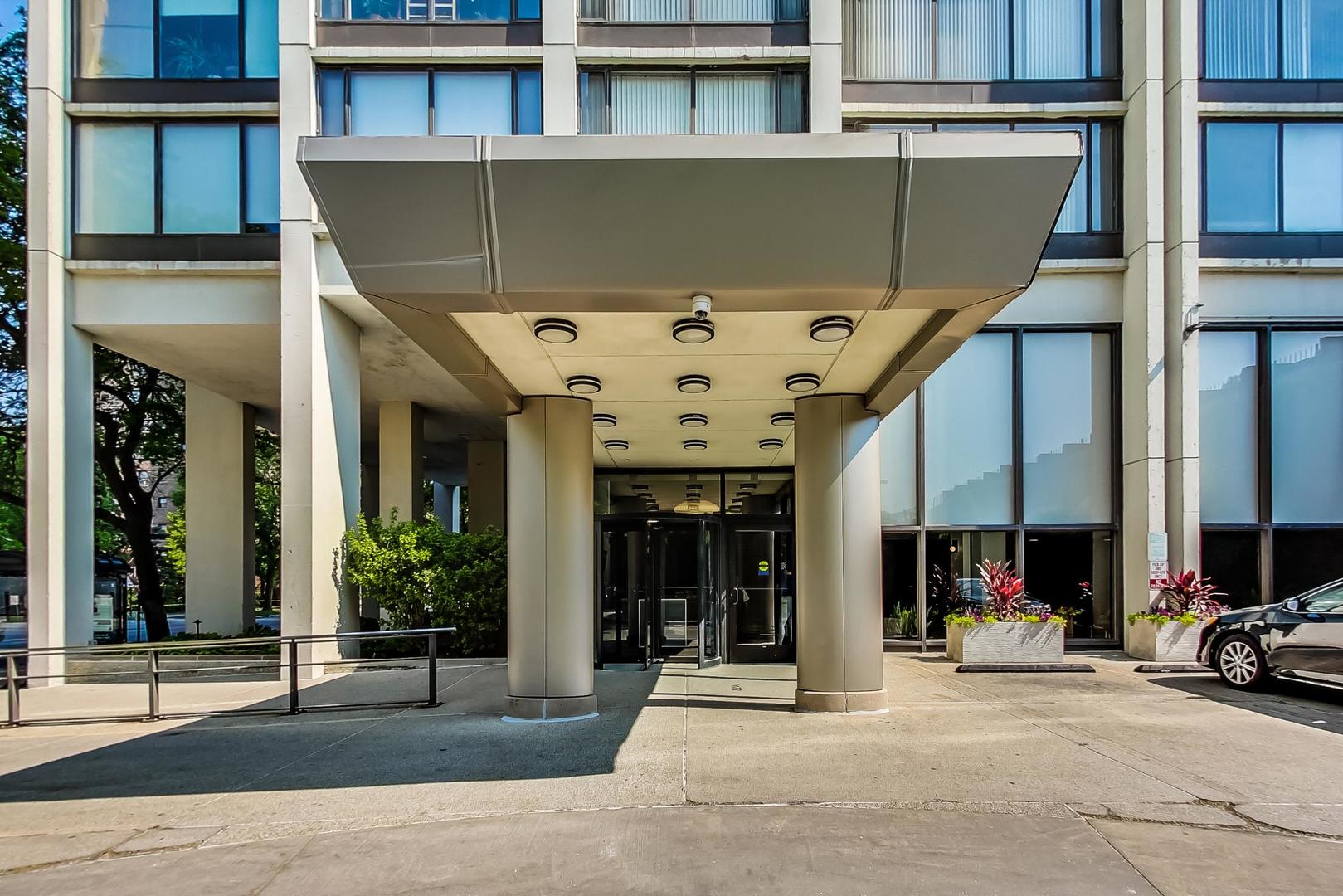 5455 N Sheridan Road 1704