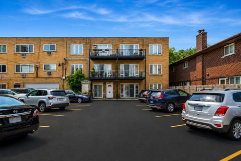 Tiny photo for 1514 W Pratt Boulevard #3B, Chicago, IL 60626 (MLS # 12685761)