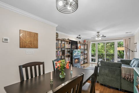 Tiny photo for 1514 W Pratt Boulevard #3B, Chicago, IL 60626 (MLS # 12685761)