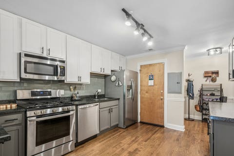 Tiny photo for 1514 W Pratt Boulevard #3B, Chicago, IL 60626 (MLS # 12685761)