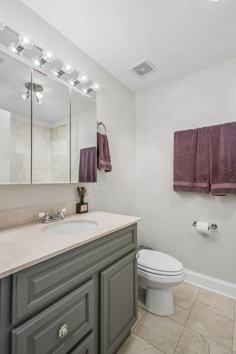 Tiny photo for 1514 W Pratt Boulevard #3B, Chicago, IL 60626 (MLS # 12685761)