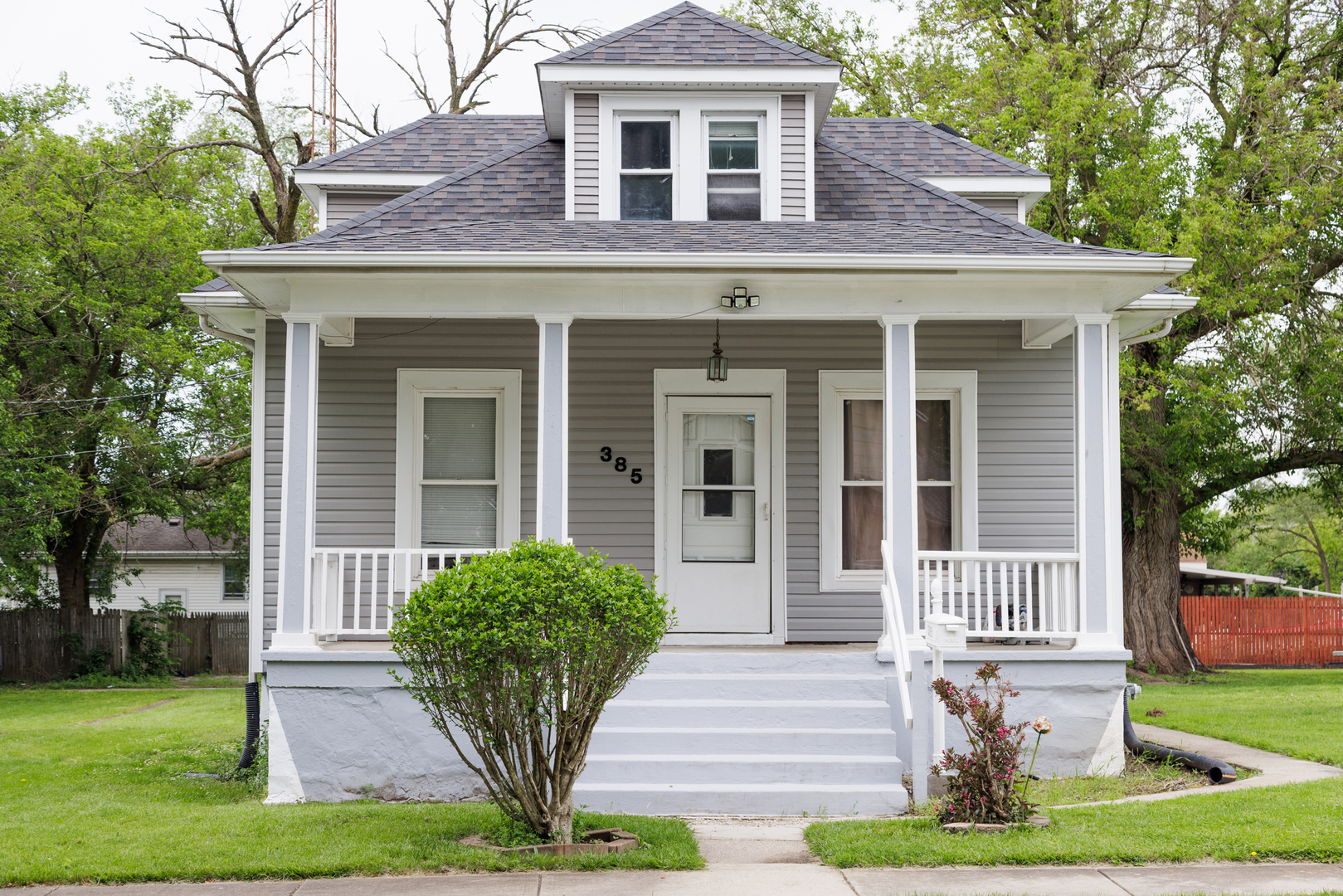 385 N 7th Avenue
