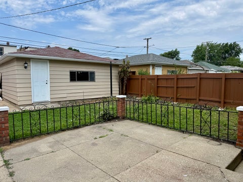 Tiny photo for 2234 Gunderson Avenue, Berwyn, IL 60402 (MLS # 12696688)