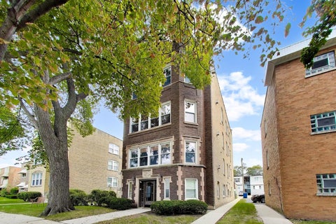 Tiny photo for 8911 Lamon Avenue #C, Skokie, IL 60077 (MLS # 12780723)