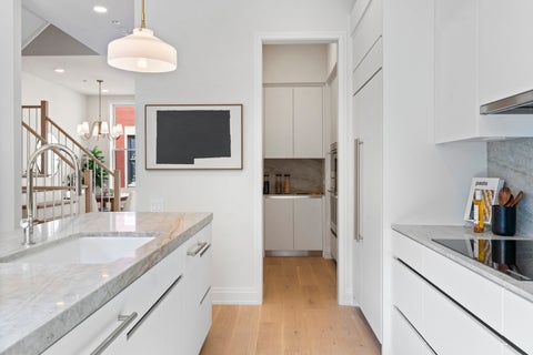 Tiny photo for 2333 N Cambridge Avenue #E, Chicago, IL 60614 (MLS # 12771590)
